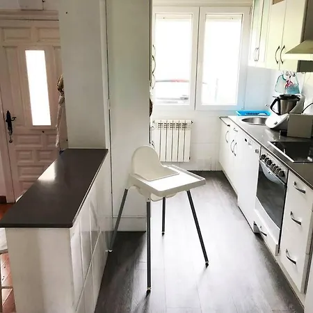 Bonito A 2 Km De Liencres Y Playas.