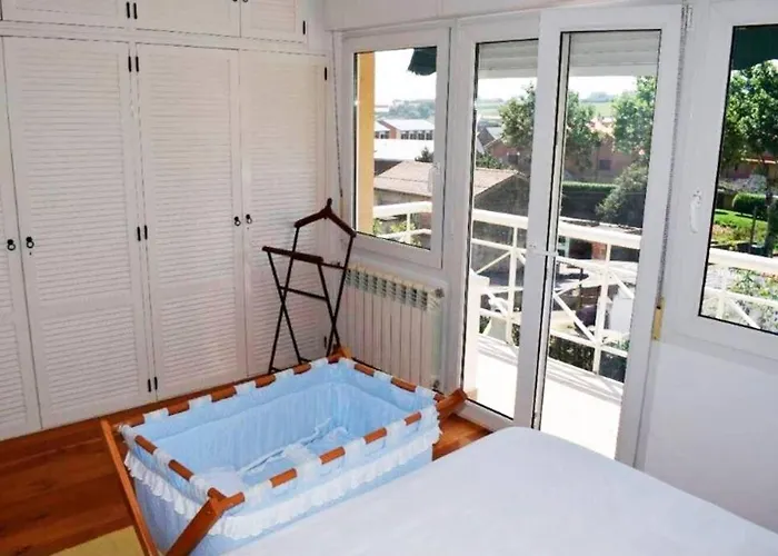 Bonito A 2 Km De Liencres Y Playas. * Mortera