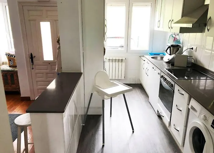 Bonito A 2 Km De Liencres Y Playas.